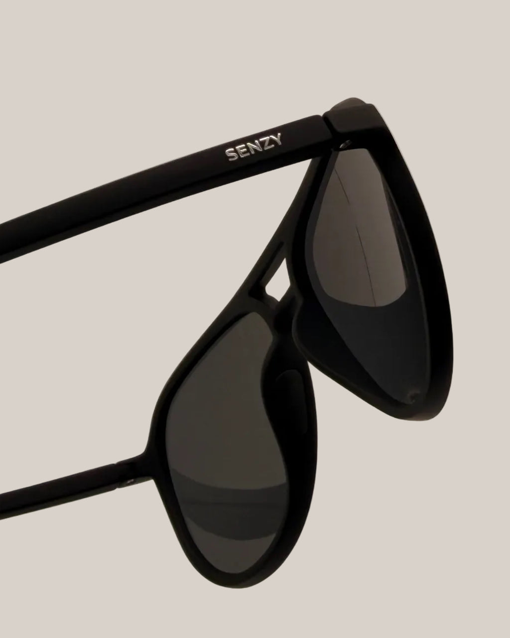 Aviator / Black